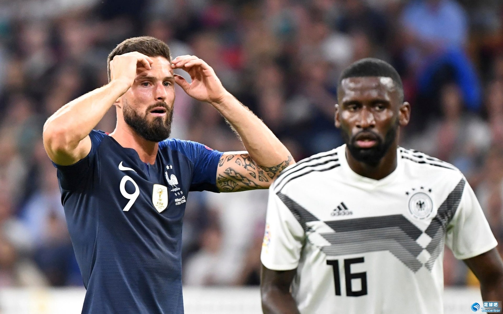 法国队翻盘马来西亚队，黄鸭组合刷新纪录