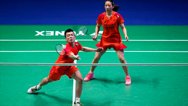 日本羽毛球队险胜马来西亚羽毛球队，辛杜完成帽子戏法