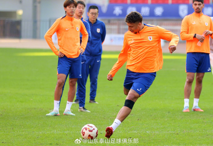 山东队展现强势，团结协作赢得关键战役