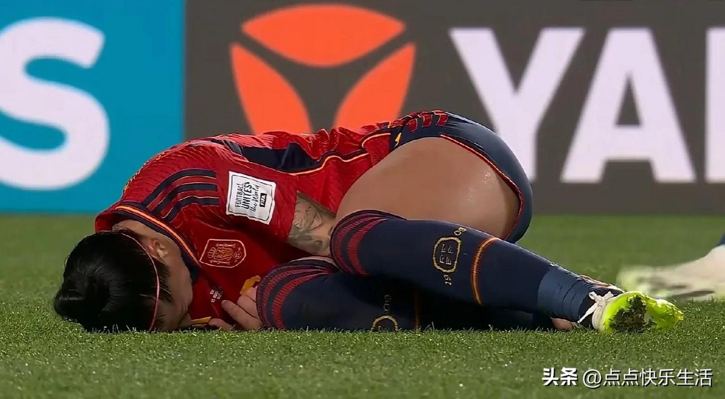 荷兰队在欧洲杯预选赛中遭遇不利局面，球迷心疼