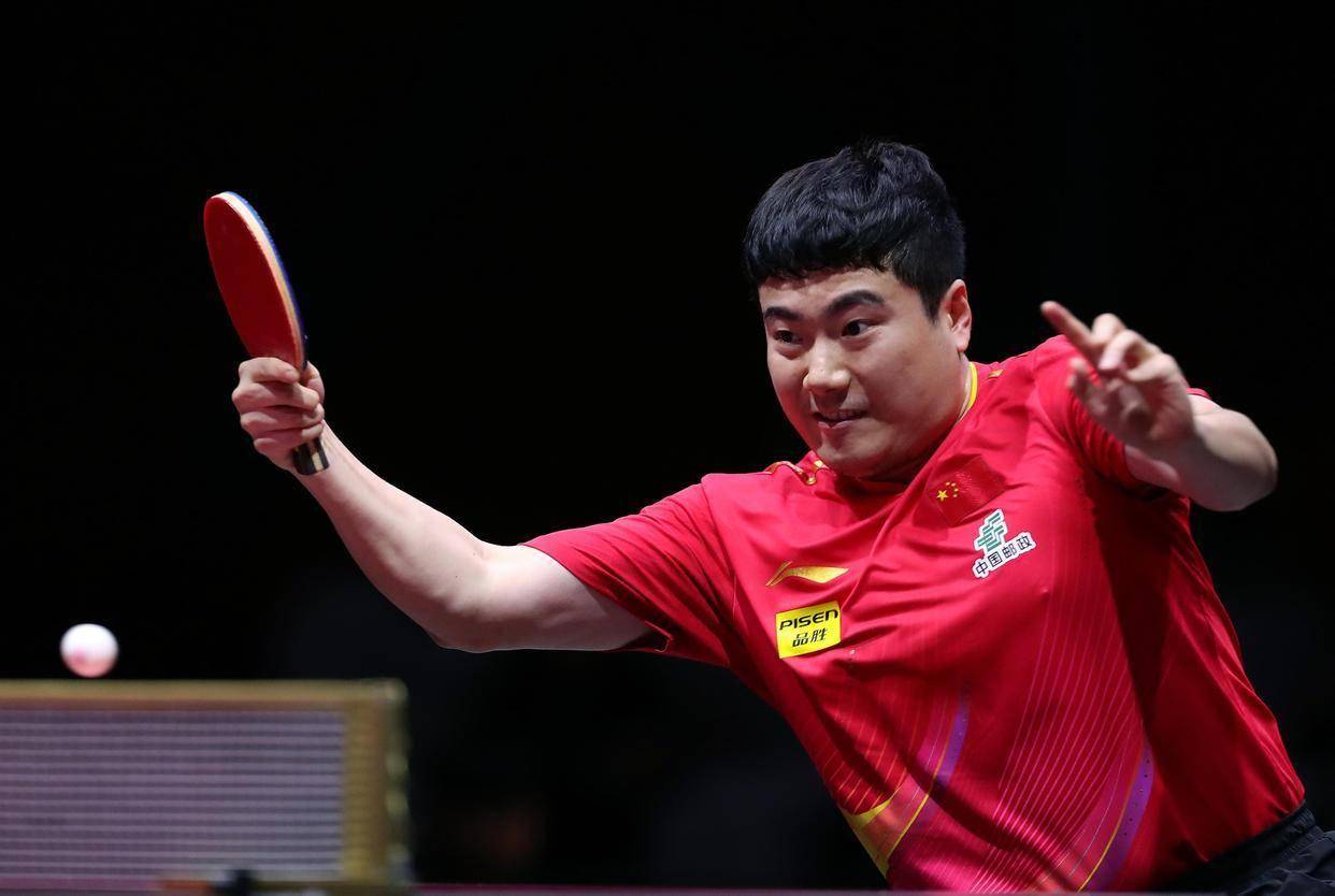 法国队鏖战英格兰队，梁靖崑点燃赛场