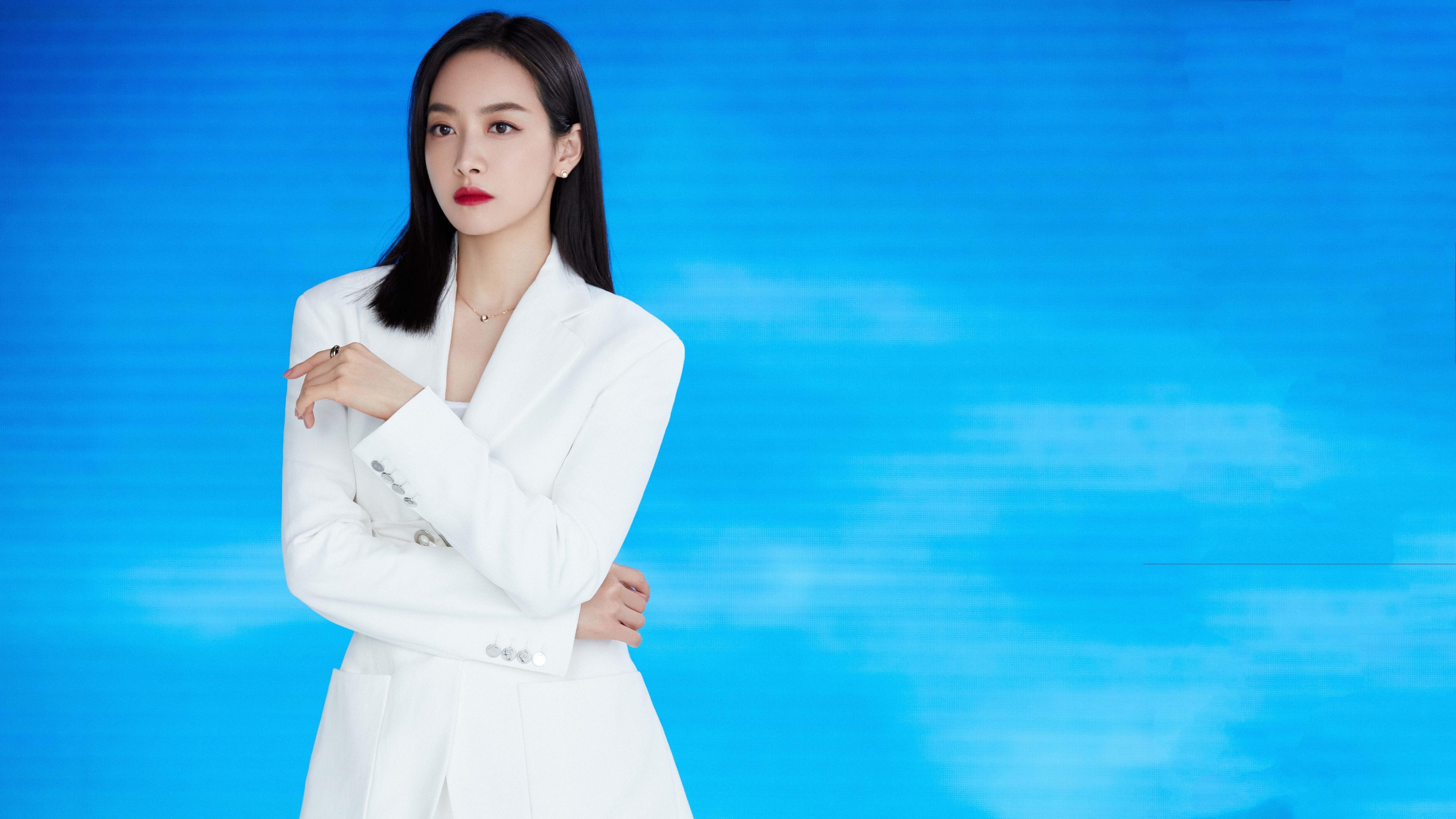 德布劳内关键球定乾坤，日本硬仗取胜墨西哥，绿茵场上的意志与智慧之战