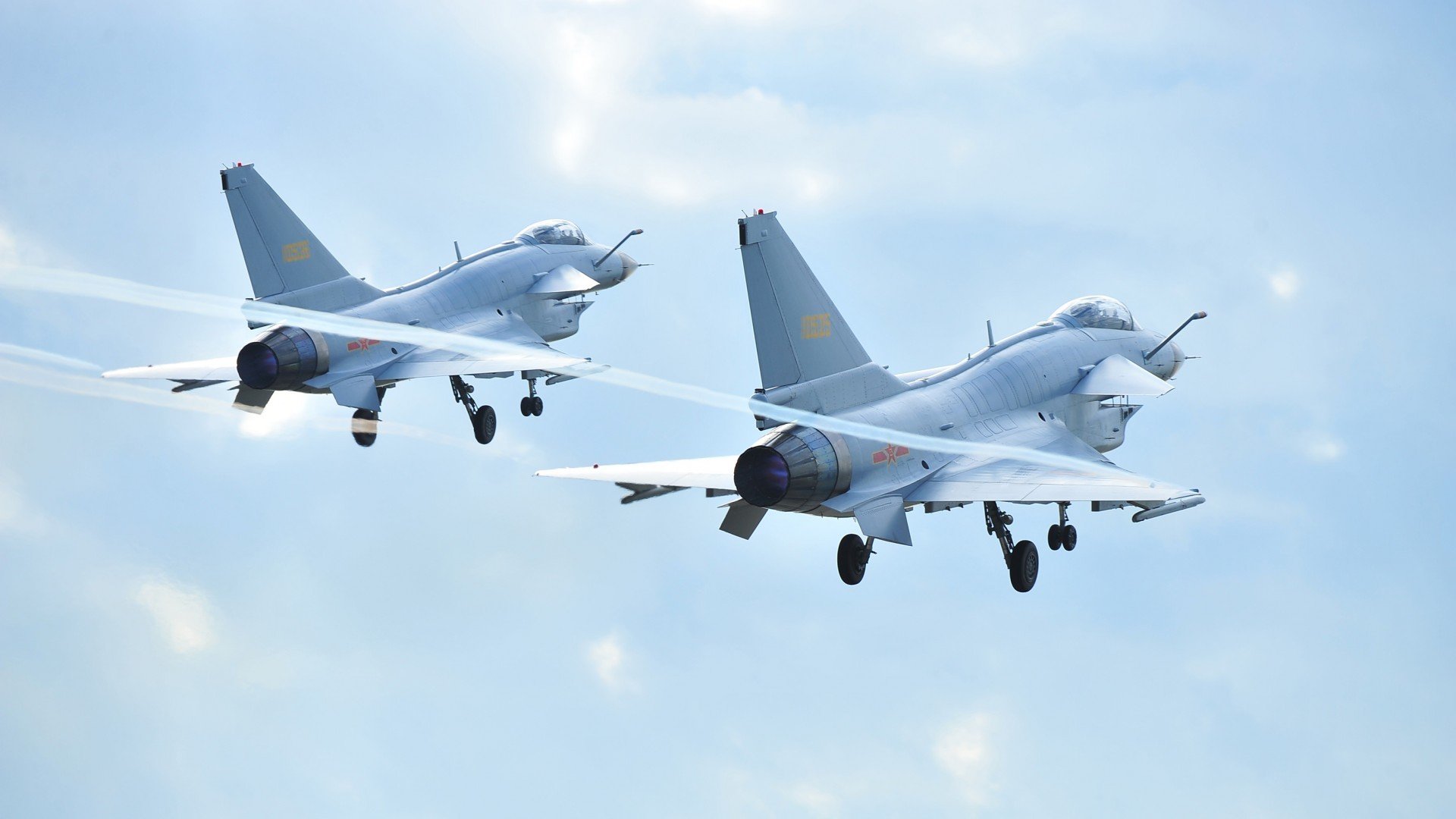 森林狼冲垮广厦队,拉文在东决关键战接管比赛