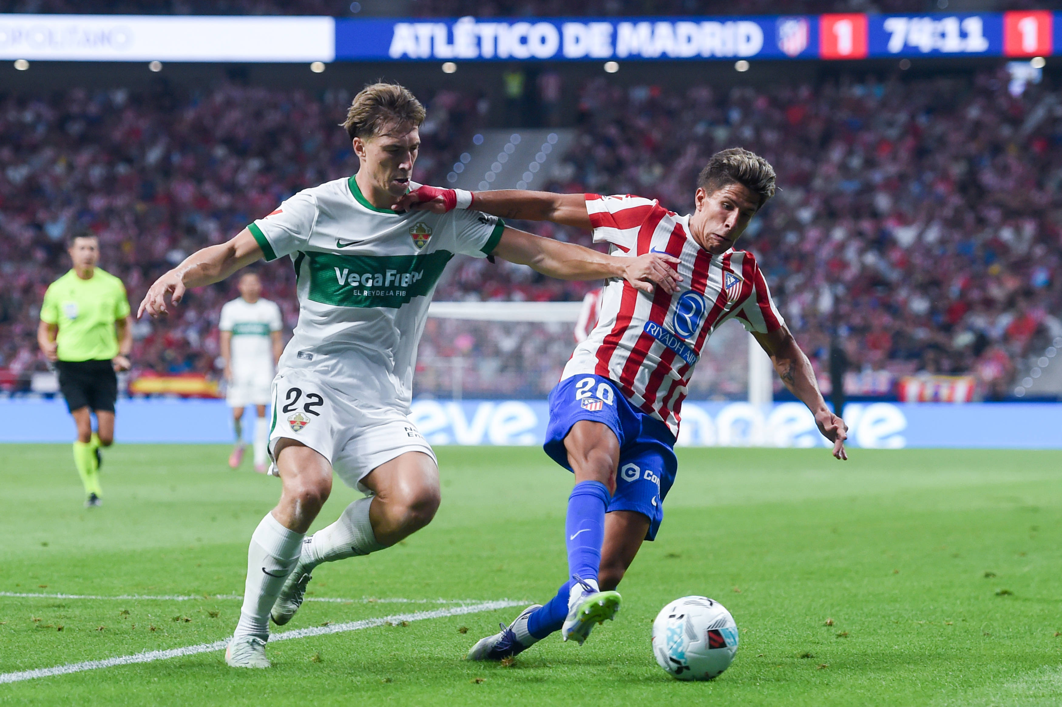 皇家马德里在比赛中获得悬殊胜利，士气高涨